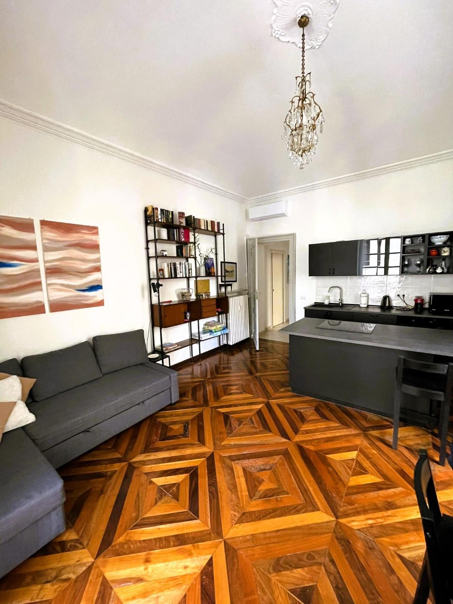 Emozione Torino - Affascinante, Silenzioso, In Palazzo D'Epoca Pressi Piazza Solferino Apartment Exterior photo
